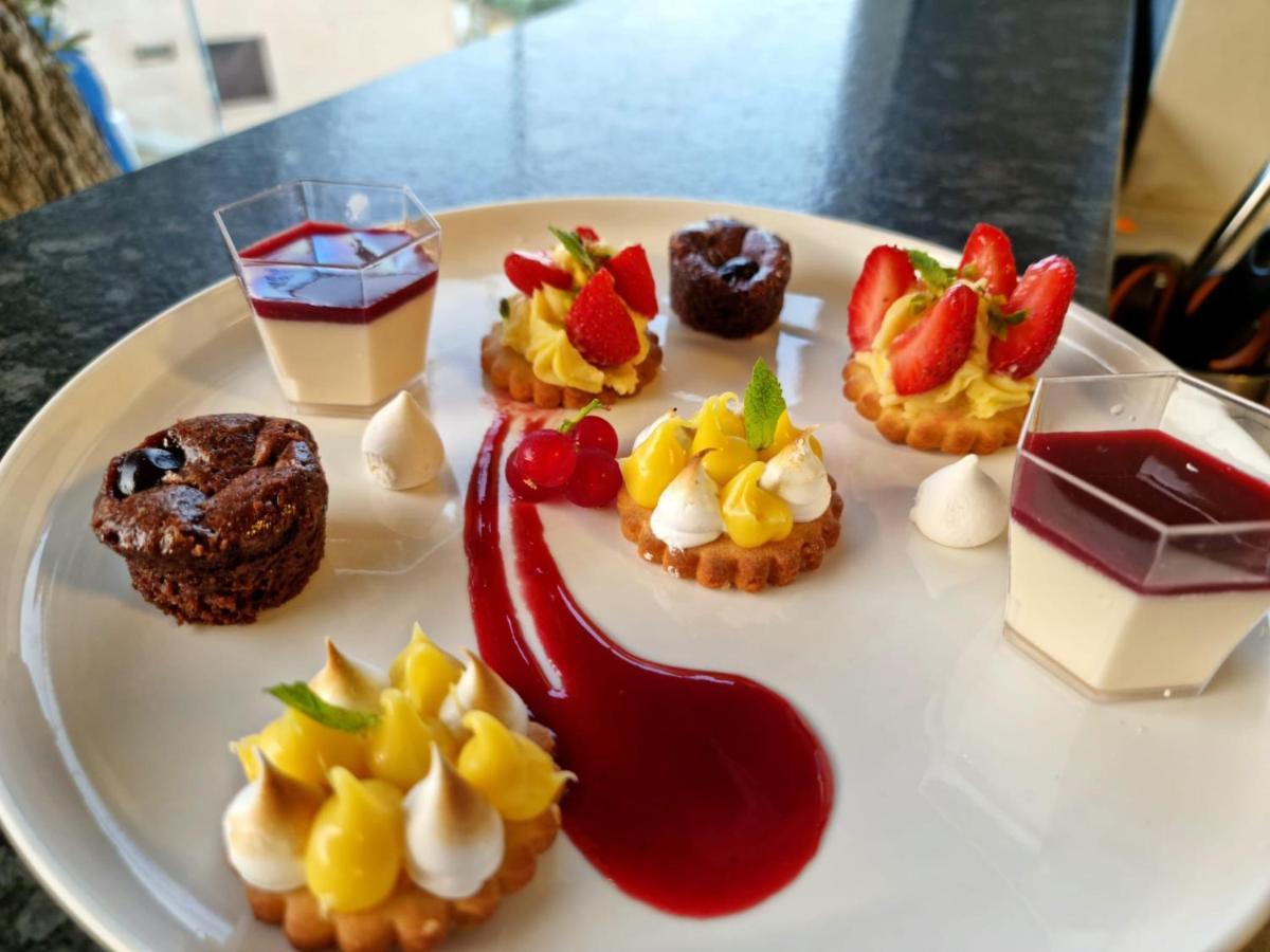 Hotel Calavita Rooftop & Spa San-Martino-di-Lota エクステリア 写真
