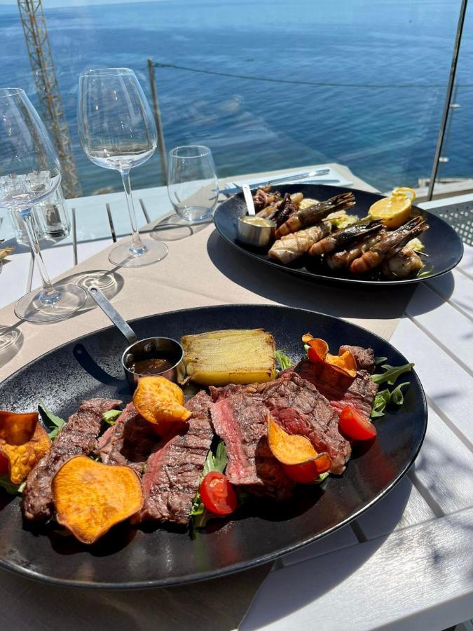 Hotel Calavita Rooftop & Spa San-Martino-di-Lota エクステリア 写真